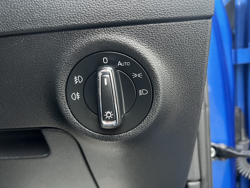 Skoda Karoq 1.0 TSI SE L SUV 5dr Petrol Manual Euro 6 (s/s) (110 ps) - U1651380