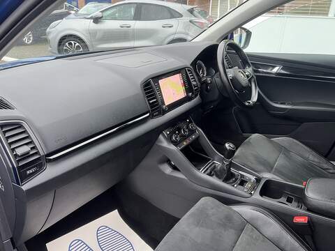 Skoda Karoq 1.0 TSI SE L SUV 5dr Petrol Manual Euro 6 (s/s) (110 ps) - U1651380