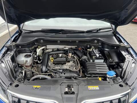 Skoda Karoq 1.0 TSI SE L SUV 5dr Petrol Manual Euro 6 (s/s) (110 ps) - U1651380