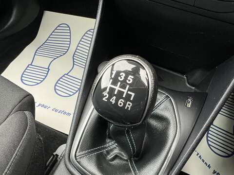 Ford Fiesta 1.0T EcoBoost Active Hatchback 5dr Petrol Manual Euro 6 (s/s) (100 ps) - U1651384