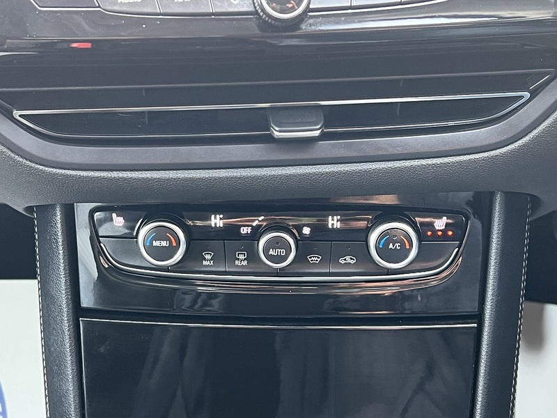 Vauxhall Grandland 1.2 Turbo Elite Euro 6 (s/s) 5dr - U1651386