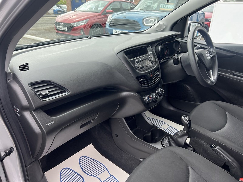 Vauxhall Viva 1.0i SE Euro 6 5dr (a/c) - U1651387