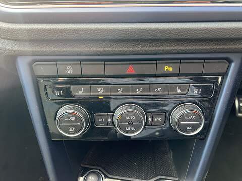 Volkswagen T-Roc 1.5 TSI EVO United SUV 5dr Petrol DSG Euro 6 (s/s) (150 ps) - U1651391