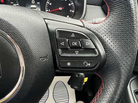 MG MG ZS 1.5 VTi-TECH Excite Euro 6 (s/s) 5dr - U1651392