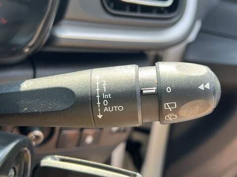 Citroen C3 1.2 PureTech C-Series Edition Hatchback 5dr Petrol Manual Euro 6 (s/s) (83 ps) - U1651396