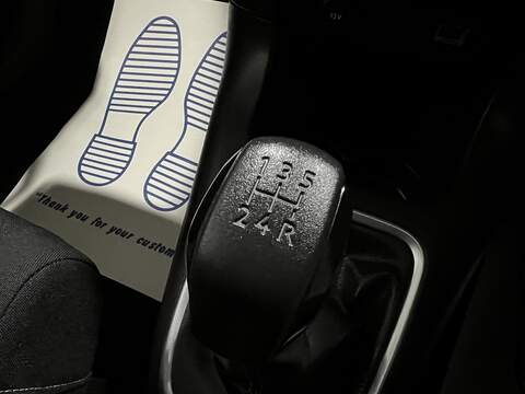 Citroen C3 1.2 PureTech C-Series Edition Hatchback 5dr Petrol Manual Euro 6 (s/s) (83 ps) - U1651397