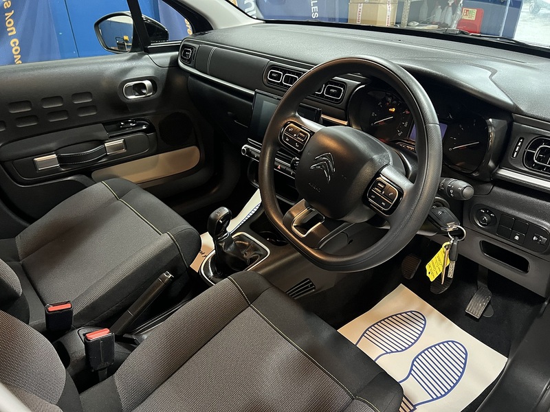 Citroen C3 1.2 PureTech C-Series Edition Hatchback 5dr Petrol Manual Euro 6 (s/s) (83 ps) - U1651397