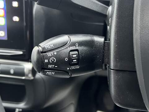 Citroen C3 1.2 PureTech C-Series Edition Hatchback 5dr Petrol Manual Euro 6 (s/s) (83 ps) - U1651397