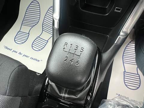 Citroen C3 Aircross 1.2 PureTech Shine Euro 6 (s/s) 5dr - U1651406