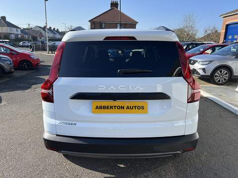 Dacia Jogger 1.0 TCe Expression MPV 5dr Petrol Manual Euro 6 (s/s) (110 ps) - U1651412