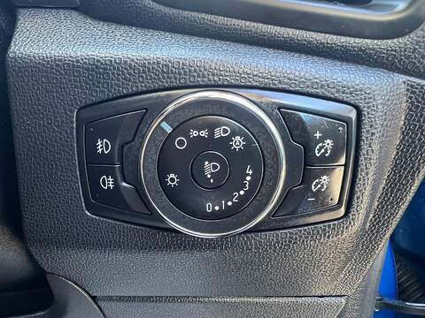 Ford EcoSport 1.0T EcoBoost GPF ST-Line SUV 5dr Petrol Manual Euro 6 (s/s) (125 ps) - U1651415
