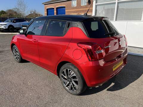 Suzuki Swift 1.2 Dualjet MHEV SZ5 Hatchback 5dr Petrol Hybrid CVT Euro 6 (s/s) (83 ps) - U1651429