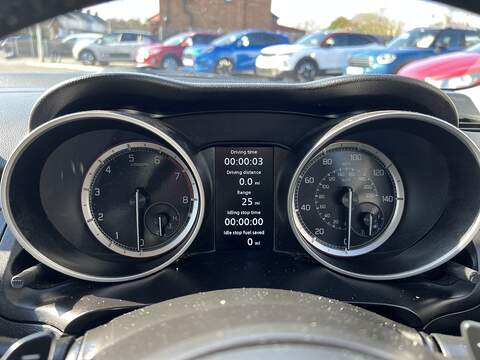 Suzuki Swift 1.2 Dualjet MHEV SZ5 Hatchback 5dr Petrol Hybrid CVT Euro 6 (s/s) (83 ps) - U1651429