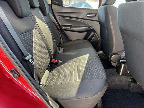 Suzuki Swift 1.2 Dualjet MHEV SZ5 Hatchback 5dr Petrol Hybrid CVT Euro 6 (s/s) (83 ps) - U1651429