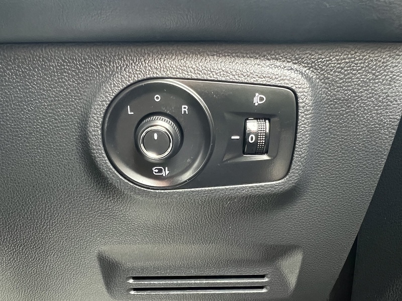 MG MG ZS 1.0 T-GDI Exclusive SUV 5dr Petrol Auto Euro 6 (111 ps) - U1651430