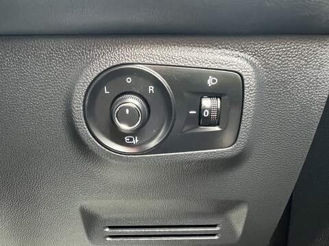 MG MG ZS 1.0 T-GDI Exclusive SUV 5dr Petrol Auto Euro 6 (111 ps) - U1651430