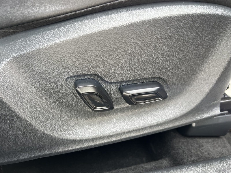 MG MG ZS 1.0 T-GDI Exclusive SUV 5dr Petrol Auto Euro 6 (111 ps) - U1651430