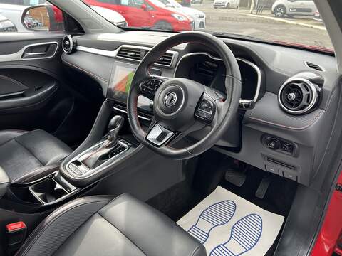 MG MG ZS 1.0 T-GDI Exclusive SUV 5dr Petrol Auto Euro 6 (111 ps) - U1651430