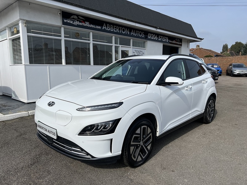 Hyundai KONA 39kWh Premium SUV 5dr Electric Auto (10.5kW Charger) (136 ps) - U1651431