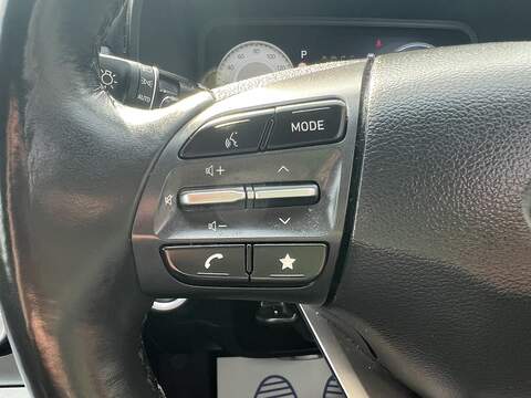 Hyundai KONA 39kWh Premium SUV 5dr Electric Auto (10.5kW Charger) (136 ps) - U1651431