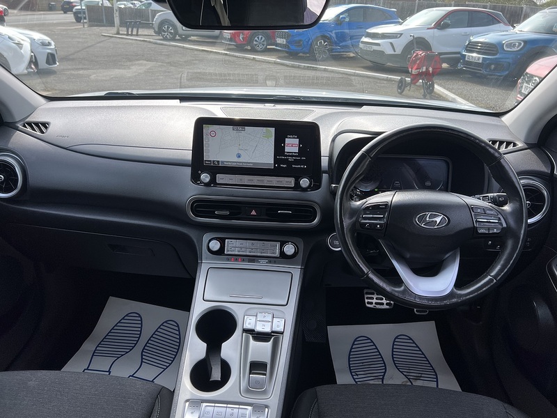 Hyundai KONA 39kWh Premium SUV 5dr Electric Auto (10.5kW Charger) (136 ps) - U1651431