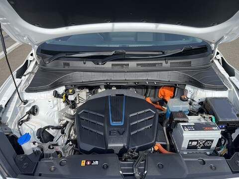 Hyundai KONA 39kWh Premium SUV 5dr Electric Auto (10.5kW Charger) (136 ps) - U1651431