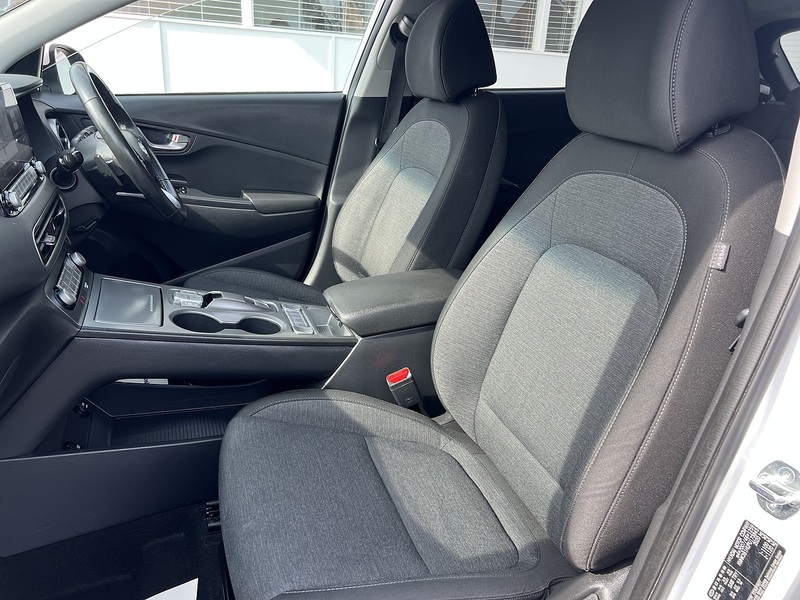 Hyundai KONA 39kWh Premium SUV 5dr Electric Auto (10.5kW Charger) (136 ps) - U1651431