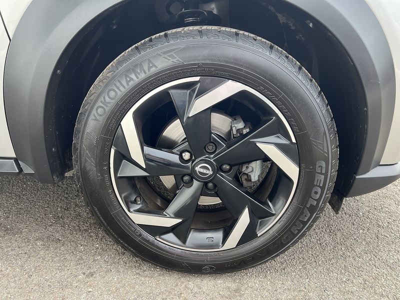 Nissan Juke 1.0 DIG-T N-Connecta DCT Auto Euro 6 (s/s) 5dr - U1651437
