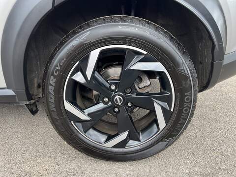 Nissan Juke 1.0 DIG-T N-Connecta DCT Auto Euro 6 (s/s) 5dr - U1651437