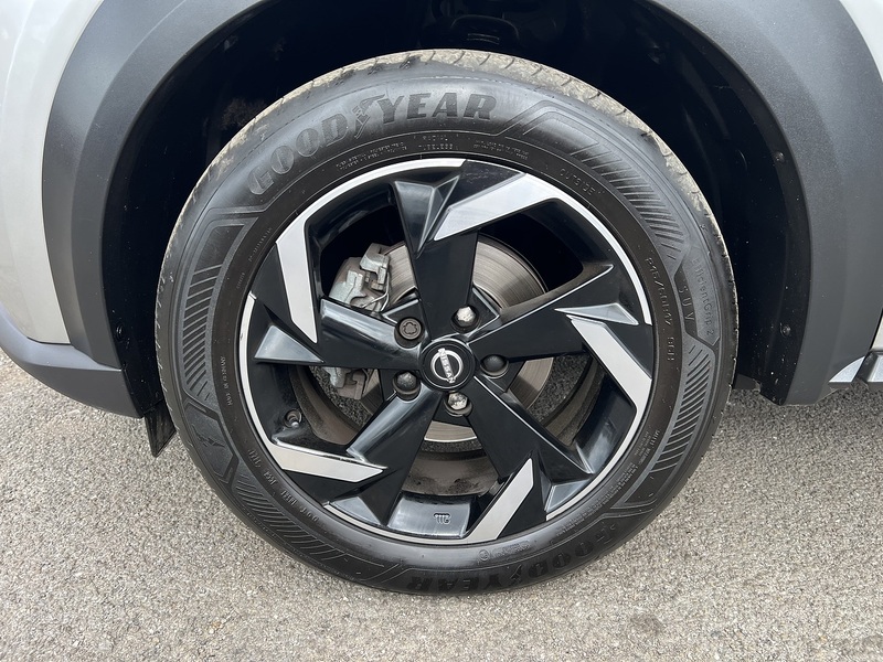 Nissan Juke 1.0 DIG-T N-Connecta DCT Auto Euro 6 (s/s) 5dr - U1651437