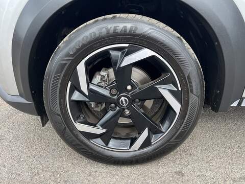 Nissan Juke 1.0 DIG-T N-Connecta DCT Auto Euro 6 (s/s) 5dr - U1651437