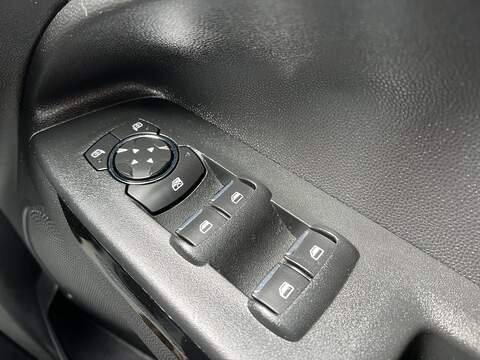 Ford EcoSport 1.0T EcoBoost GPF ST-Line SUV 5dr Petrol Manual Euro 6 (s/s) (125 ps) - U1651442