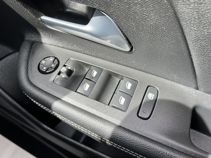 Vauxhall Mokka 1.2 Turbo GS Line SUV 5dr Petrol Auto Euro 6 (s/s) (130 ps) - U1651448