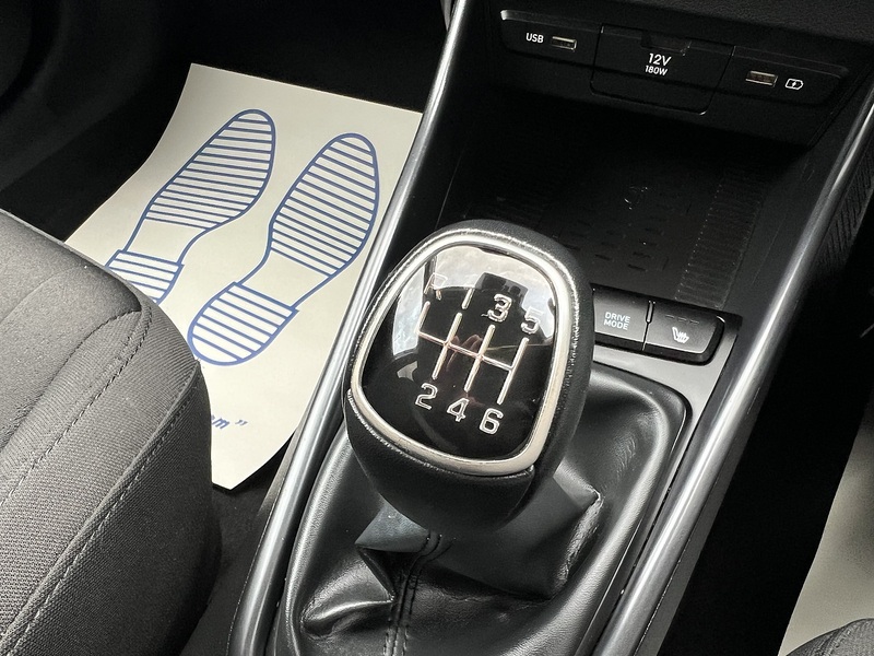 Hyundai BAYON 1.0 T-GDi MHEV Premium SUV 5dr Petrol Hybrid Manual Euro 6 (s/s) (100 ps) - U1651449