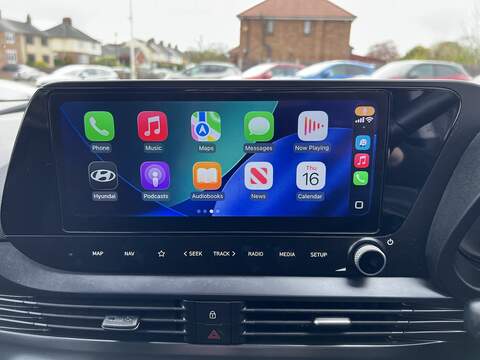 Hyundai BAYON 1.0 T-GDi MHEV Premium SUV 5dr Petrol Hybrid Manual Euro 6 (s/s) (100 ps) - U1651449