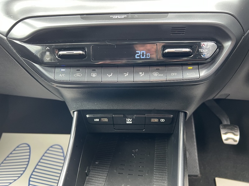 Hyundai BAYON 1.0 T-GDi MHEV Premium SUV 5dr Petrol Hybrid Manual Euro 6 (s/s) (100 ps) - U1651449