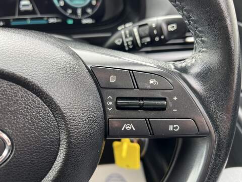 Hyundai BAYON 1.0 T-GDi MHEV Premium SUV 5dr Petrol Hybrid Manual Euro 6 (s/s) (100 ps) - U1651449