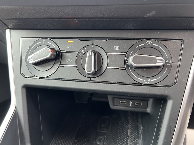 Volkswagen Taigo 1.0 TSI Life SUV 5dr Petrol Manual Euro 6 (s/s) (95 ps) - U1651450