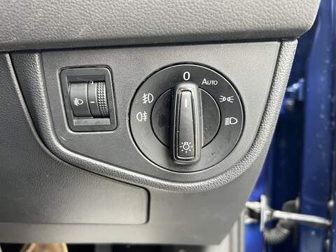 Volkswagen Taigo 1.0 TSI Life SUV 5dr Petrol Manual Euro 6 (s/s) (95 ps) - U1651450