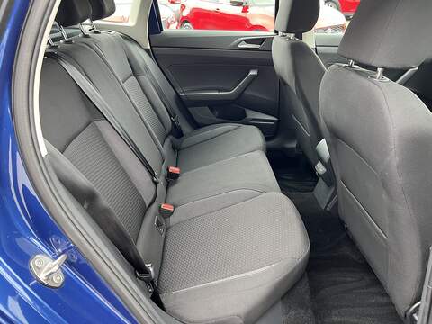 Volkswagen Taigo 1.0 TSI Life SUV 5dr Petrol Manual Euro 6 (s/s) (95 ps) - U1651450