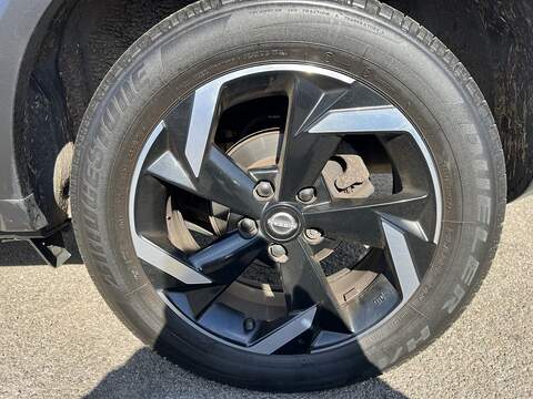 Nissan Juke 1.0 DIG-T N-Connecta SUV 5dr Petrol Manual Euro 6 (s/s) (114 ps) - U1651456