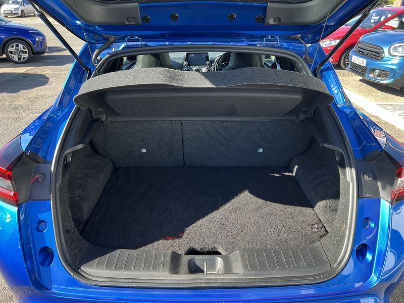 Nissan Juke 1.0 DIG-T N-Connecta SUV 5dr Petrol Manual Euro 6 (s/s) (114 ps) - U1651456
