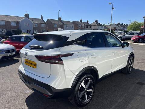 Nissan Qashqai 1.3 DIG-T MHEV N-Connecta SUV 5dr Petrol Hybrid Manual Euro 6 (s/s) (140 ps) - U1651458