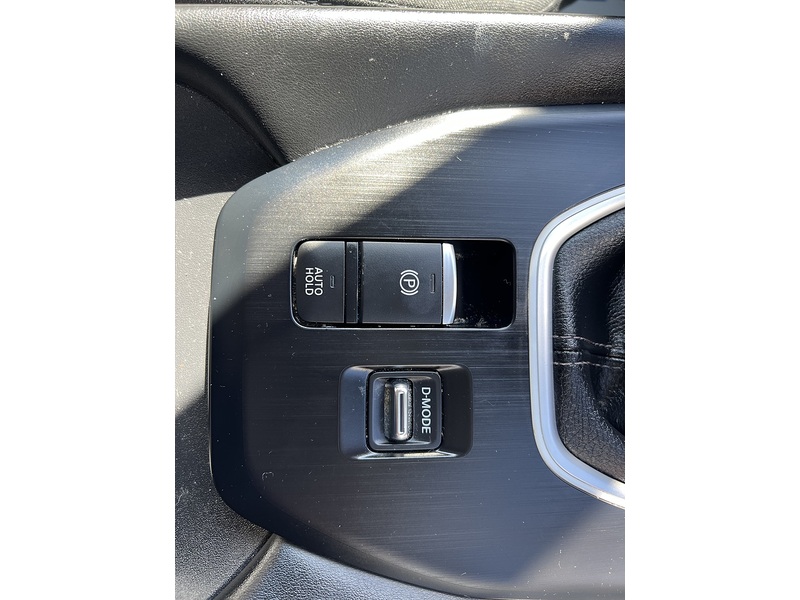 Nissan Qashqai 1.3 DIG-T MHEV N-Connecta SUV 5dr Petrol Hybrid Manual Euro 6 (s/s) (140 ps) - U1651458