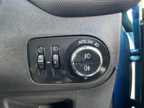 Vauxhall Crossland X 1.2 Turbo Elite Nav Auto Euro 6 (s/s) 5dr - U1651461