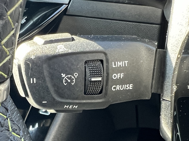 Peugeot E-2008 50kWh GT SUV 5dr Electric Auto (7kW Charger) (136 ps) - U1651472