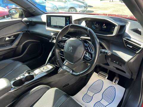 Peugeot E-2008 50kWh GT SUV 5dr Electric Auto (7kW Charger) (136 ps) - U1651472