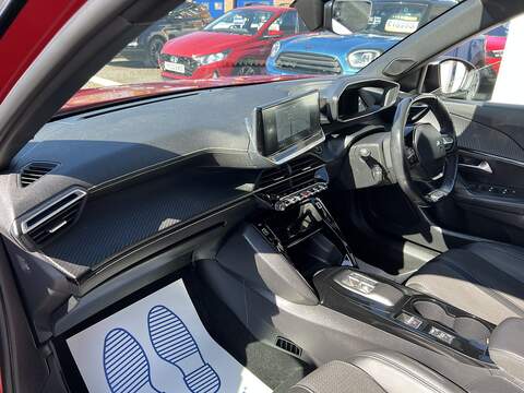 Peugeot E-2008 50kWh GT SUV 5dr Electric Auto (7kW Charger) (136 ps) - U1651472