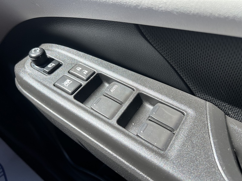 Suzuki Swift 1.2 MHEV Ultra Hatchback 5dr Petrol Hybrid Manual Euro 6 (s/s) (82 ps) - U1651478