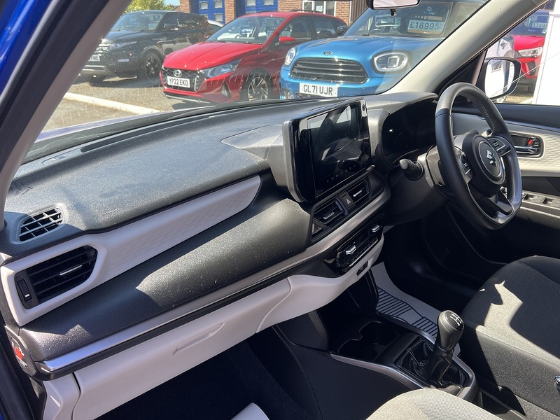 Suzuki Swift 1.2 MHEV Ultra Hatchback 5dr Petrol Hybrid Manual Euro 6 (s/s) (82 ps) - U1651478